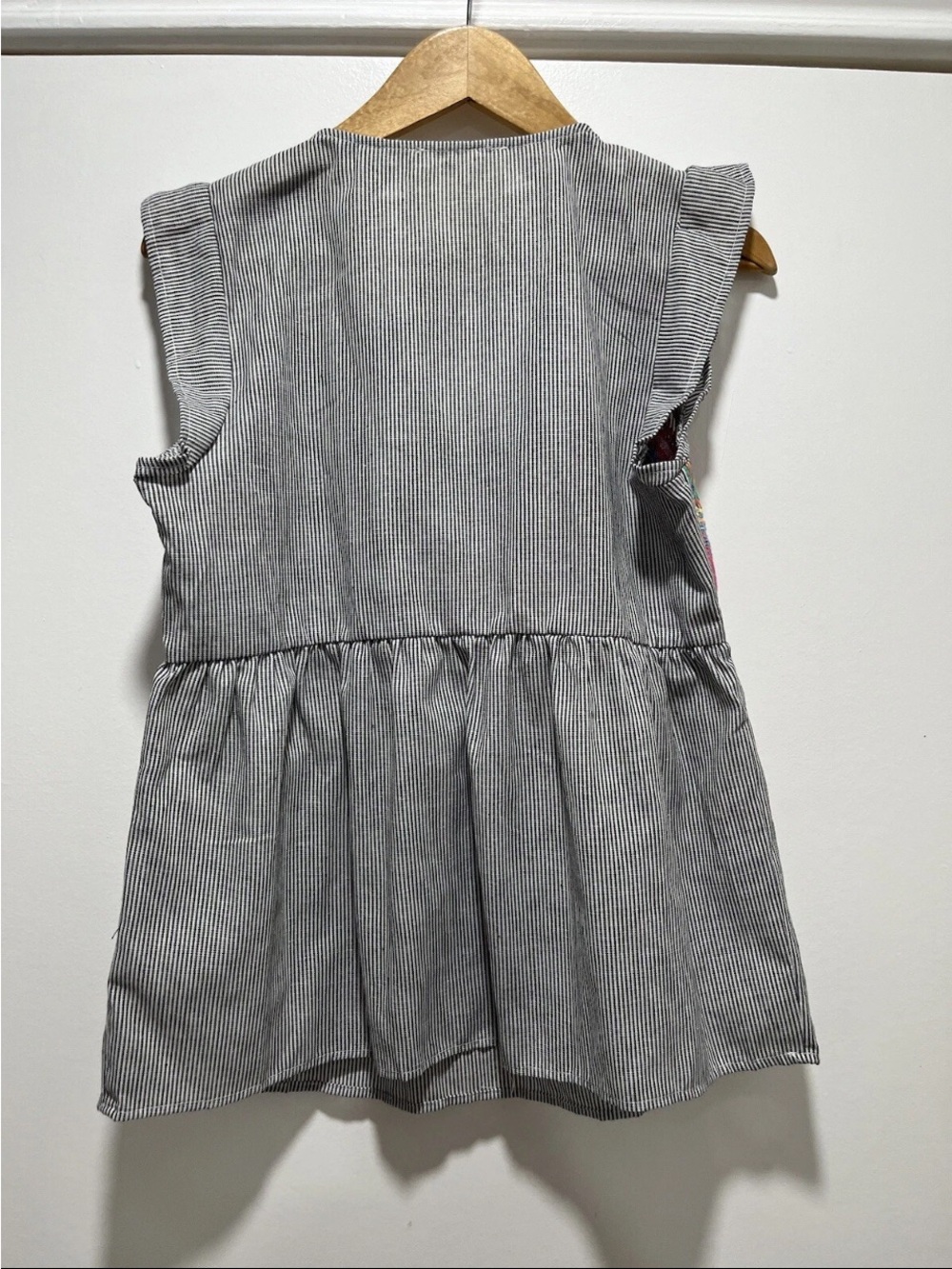 Savanna Jane Blouse Womens Small Pinstripe Embroidered Southwest Morgan Top - Picture 2 of 5